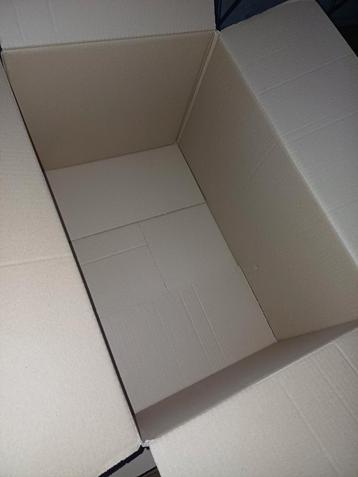 Verhuisdozen  beschikbaar voor biedingen