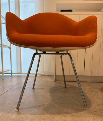Charles & Ray Eames kuipstoel voor Herman Miller beschikbaar voor biedingen