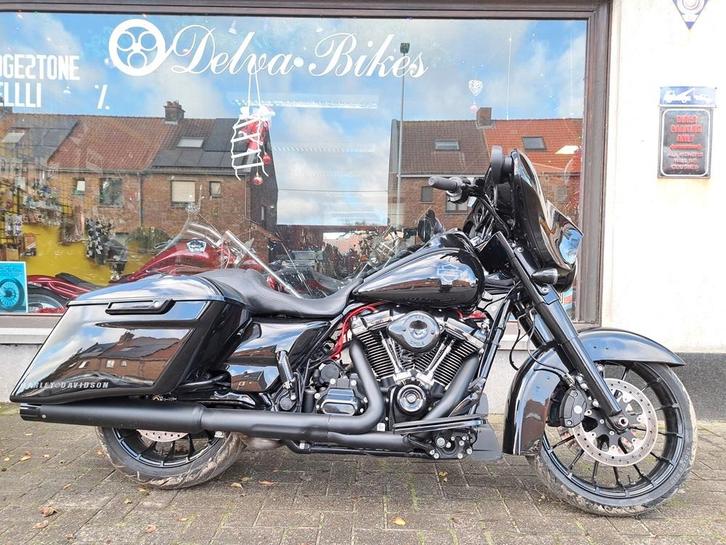 Harley FLHXS streetglide spec- 2018- 25632 km, Motoren, Motoren | Harley-Davidson, Bedrijf, Toermotor, meer dan 35 kW, 2 cilinders