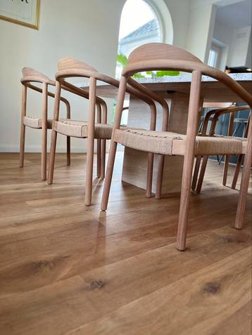 6 natuurlijke houten stoelen