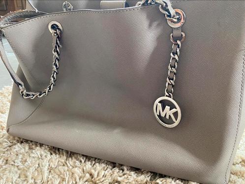 Grijze Lederen Handtas Michael Kors, Handtassen en Accessoires, Tassen | Damestassen, Zo goed als nieuw, Handtas, Grijs, Ophalen of Verzenden