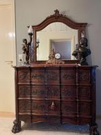 Luikse 19 de eeuwse commode., Ophalen