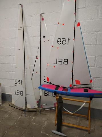Zeilboot RC klasse M beschikbaar voor biedingen
