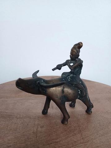 Afrikaans bronzen beeldje  beschikbaar voor biedingen