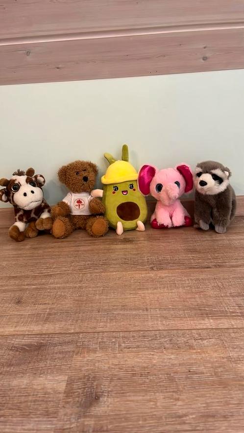 Dieren en avocado knuffels, middelgroot, Kinderen en Baby's, Speelgoed | Knuffels en Pluche, Overige typen, Ophalen