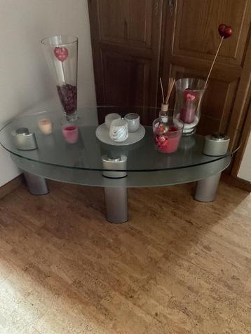 Salontafel glas beschikbaar voor biedingen
