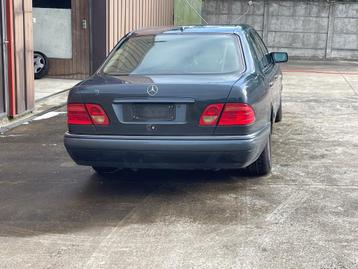 Mercedes E 200 , W210 1999 beschikbaar voor biedingen