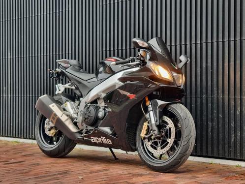 Aprilia RSV4 1000  01/ 2011 + garantie, Motoren, Motoren | Aprilia, Bedrijf, Super Sport, meer dan 35 kW, 4 cilinders, Ophalen of Verzenden