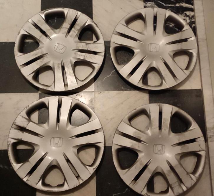 Gratuit ! - Couvre-roues Honda 15' (jantes convexes), Autos : Divers, Enjoliveurs, Utilisé, Enlèvement