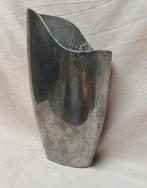 Vintage design aluminium vaas - Anna Efverlund, Huis en Inrichting, Ophalen, Gebruikt