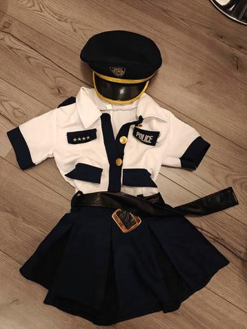 Politie  beschikbaar voor biedingen