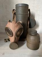 Masque à gaz français WW2 de défense passive avec étui, Collections, Armée de terre