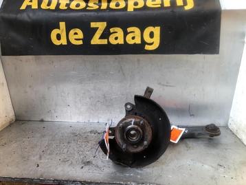 Fusee links-voor van een Toyota Yaris beschikbaar voor biedingen
