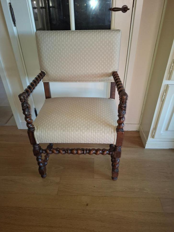 Louis XIII fauteuil "chaise à bras", Antiek en Kunst, Antiek | Meubels | Stoelen en Sofa's, Ophalen