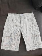 Short baggy à motif floral taille 42, Kleding | Heren, Broeken en Pantalons, Ophalen of Verzenden, Zo goed als nieuw