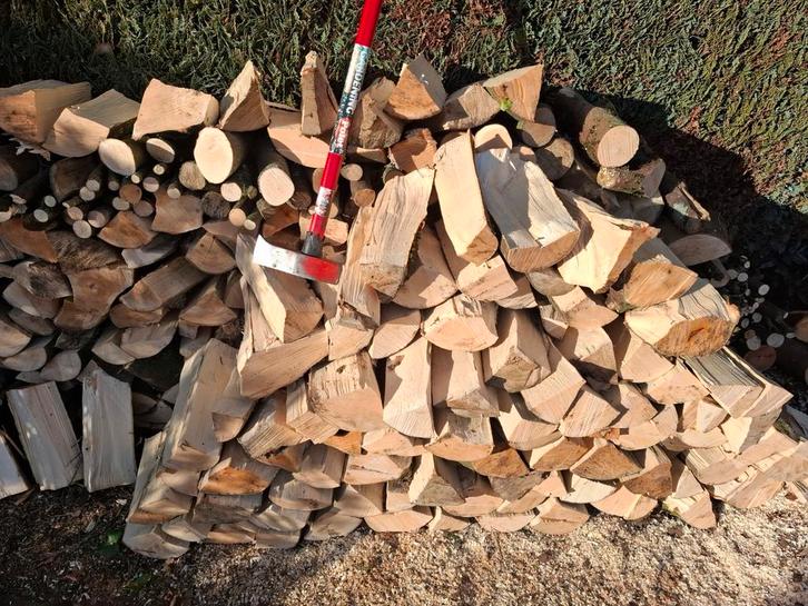 Vers gekloven brandhout mix loofbomen - 1,5kuub - semidroog, Tuin en Terras, Brandhout, Blokken, Overige houtsoorten, Minder dan 3 m³