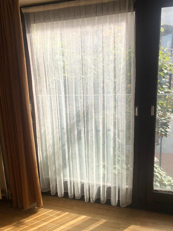 1 glasgordijn van 194 cm hoog met gratis verzending, Huis en Inrichting, Stoffering | Gordijnen en Lamellen, Zo goed als nieuw