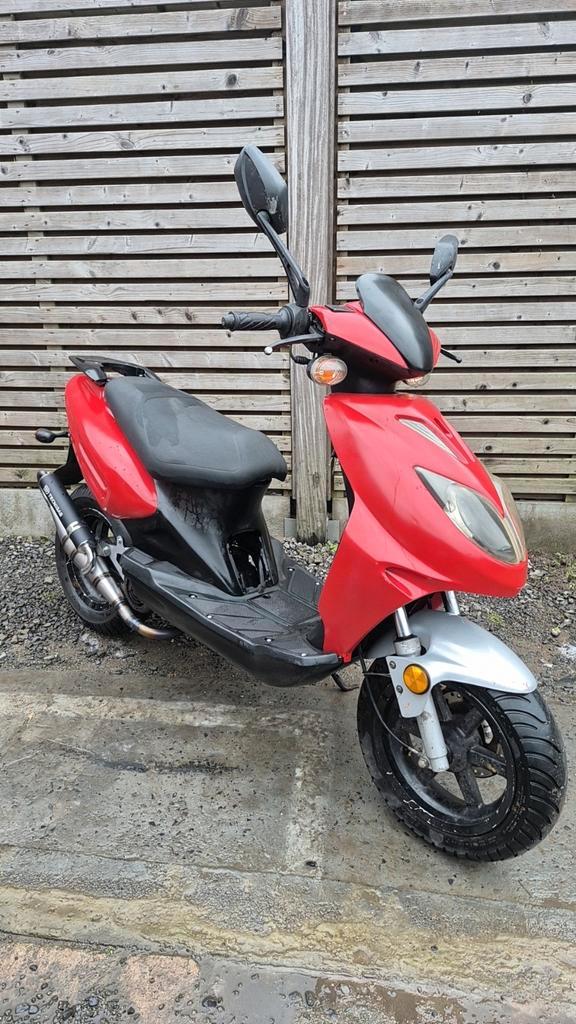 Keeway fact a klasse met papieren start en rijd, Fietsen en Brommers, Brommers | Overige merken, Gebruikt, Klasse A (25 km/u)