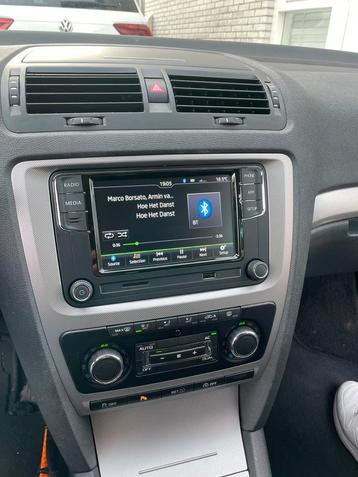 SKODA RCD 360 Apple Carplay Navi, Enlèvement ou Envoi, Neuf