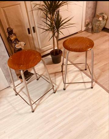 Industriële vintage barkrukken jaren 50 perfecte staat beschikbaar voor biedingen