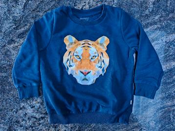 Pull à tête de tigre bleu foncé t 98 disponible aux enchères