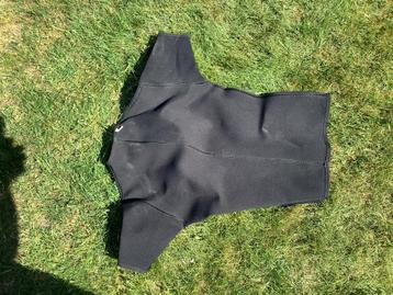 Neopreen vestje maat 50 beschikbaar voor biedingen