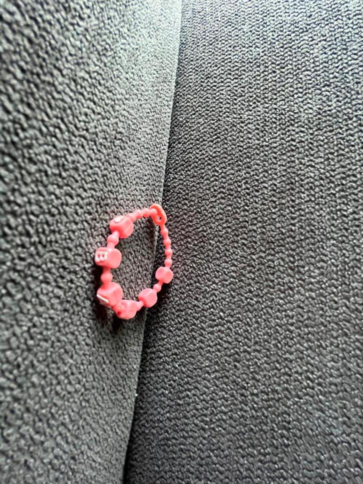 My Little Pony G1 Roze babyketting, Verzamelen, Poppetjes en Figuurtjes, Verzenden