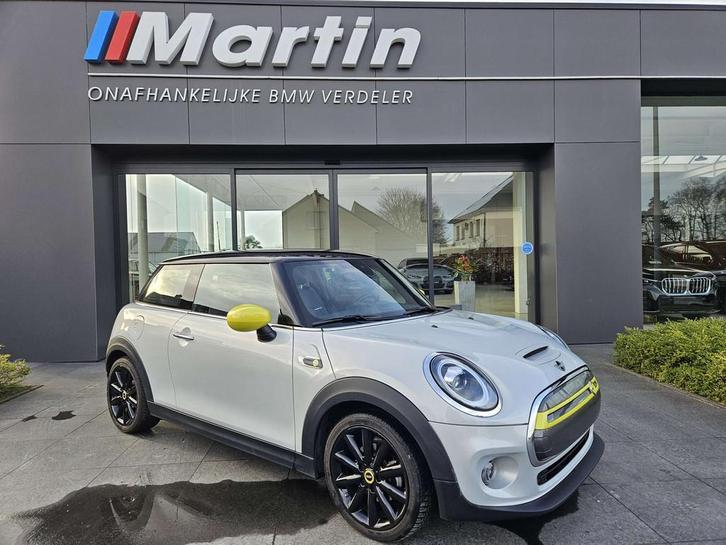 Mini Cooper SE Full Electric PDC A/ CAM/LED /KEYLESS / CARPL, Auto's, Mini, Bedrijf, Te koop, Cooper, ABS, Airbags, Airconditioning