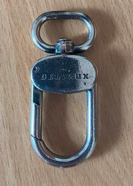 Delvaux clips. Sleutelhanger. Origineel beschikbaar voor biedingen