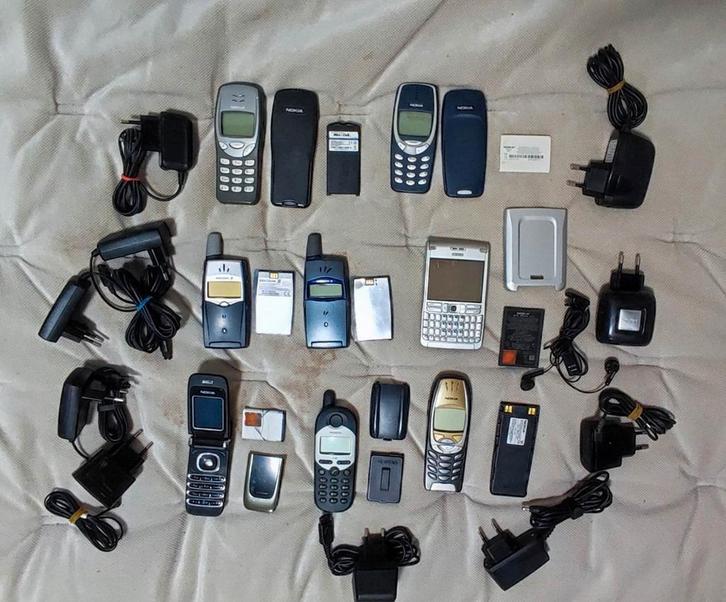 8 vintage GSM ( Als nieuw ), Telecommunicatie, Mobiele telefoons | Nokia, Ophalen