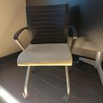 Chaise à roulettes pour salle de réunion., Salle de réunion ou de Présentation, Enlèvement, Utilisé, Chaise