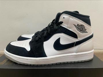 Nike Jordan et Dunk Low, Enlèvement ou Envoi, Nike, Comme neuf, Blanc