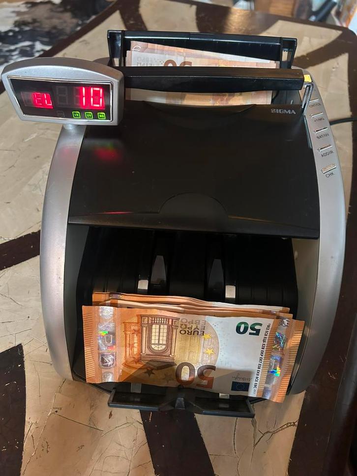 Geldtelmachine professioneel money count machine, Zakelijke goederen, Kantoor en Winkelinrichting | Kassa's en Betaalsystemen