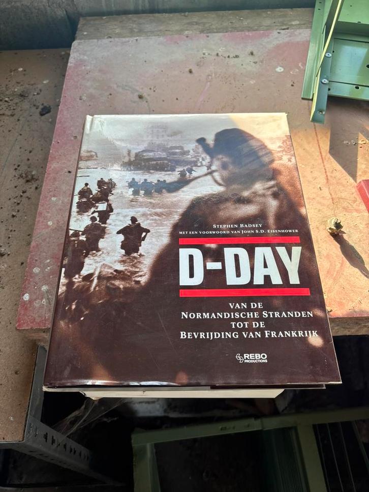 D-day, Boeken, Natuur, Zo goed als nieuw, Ophalen