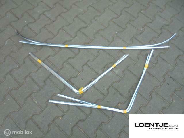 chromen Raamlijsten voorruit achterruit BMW e3 3.3li 3.0 etc, Autos : Pièces & Accessoires, Carrosserie & Tôlerie, BMW, Utilisé