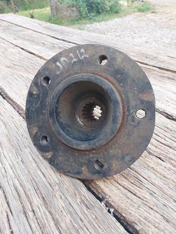 M1104 flens John Deere 110 112 200 208 210 212 214 216  beschikbaar voor biedingen