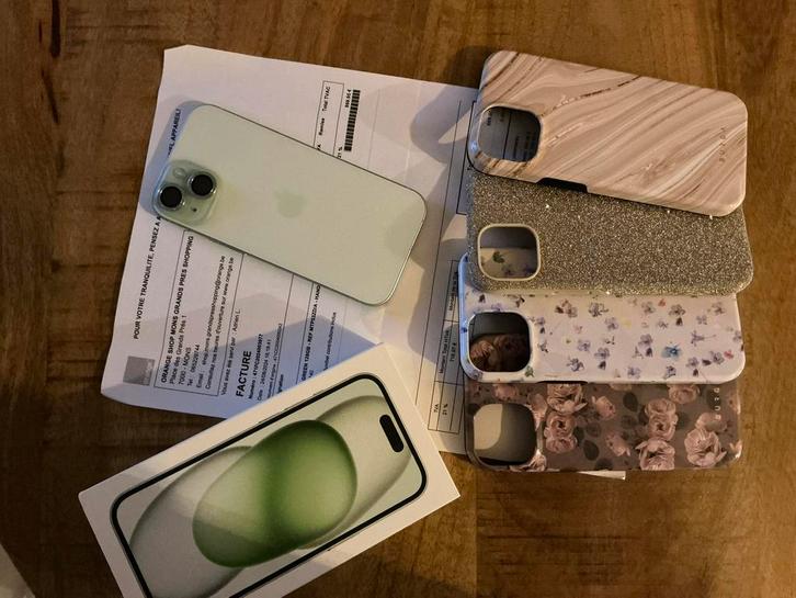Iphone 15 vert etat parfait 128gb, Télécoms, Téléphonie mobile | Apple iPhone, Comme neuf, iPhone 15, Vert, Enlèvement ou Envoi