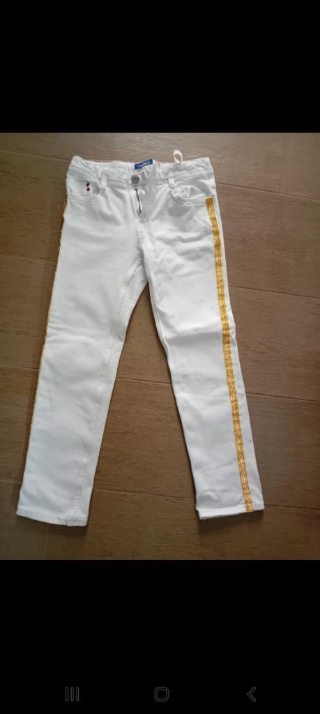 Witte slanke jeans met vlechtwerk voor volkswandelingen, Kinderen en Baby's, Kinderkleding | Maat 128, Zo goed als nieuw, Jongen