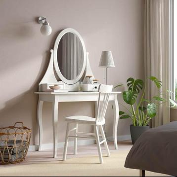 Magnifique coiffeuse beschikbaar voor biedingen