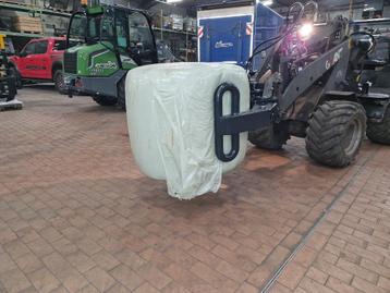 Op maat gemaakt: balenklem voor midi balen beschikbaar voor biedingen
