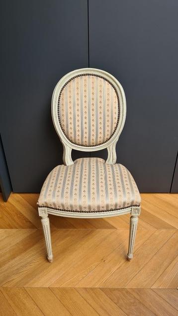 Medaillon stoel, stijl Lodewijk XVI beschikbaar voor biedingen