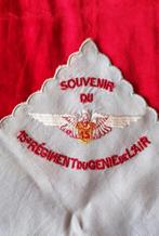 19 x20 cm mouchoir, brodé, souvenir, militaire, Collections, Objets militaires | Général, Enlèvement ou Envoi