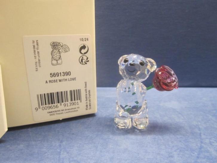 Swarovski Kris Beer Een roos met liefde, Verzamelen, Swarovski, Nieuw, Figuurtje, Ophalen of Verzenden