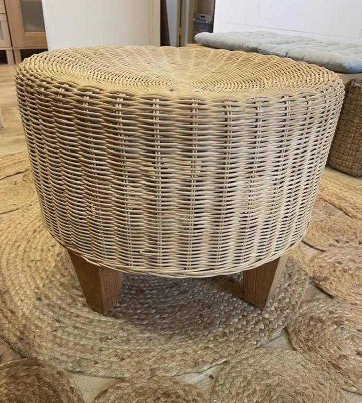Vintage Ikea poef van rotan en bamboe, Huis en Inrichting, Zetels | Voetbanken en poefs, Gebruikt, Minder dan 50 cm, Rond, Hout