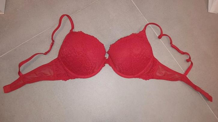 Rode bh 80 B, Kleding | Dames, Ondergoed en Lingerie, BH, Ophalen of Verzenden