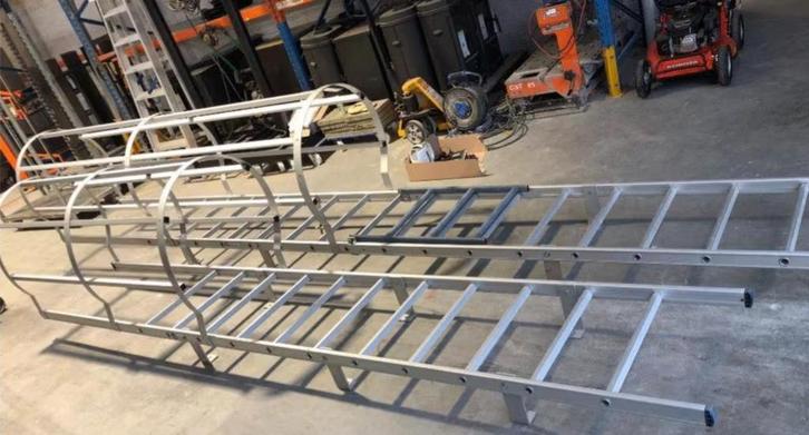 noodladder nood ladder , noodtrap nood trap 2 stuks, Doe-het-zelf en Bouw, Ladders en Trappen, Gebruikt, Trap, Ophalen