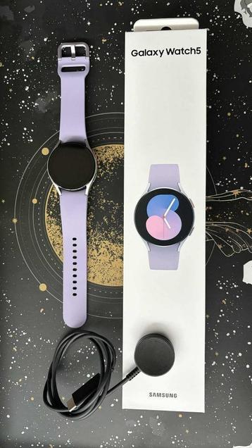 Samsung Galaxy Watch 5 40 mm zilver beschikbaar voor biedingen