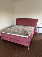 Kingsize bed met matras, Huis en Inrichting, Slaapkamer | Bedden, Ophalen