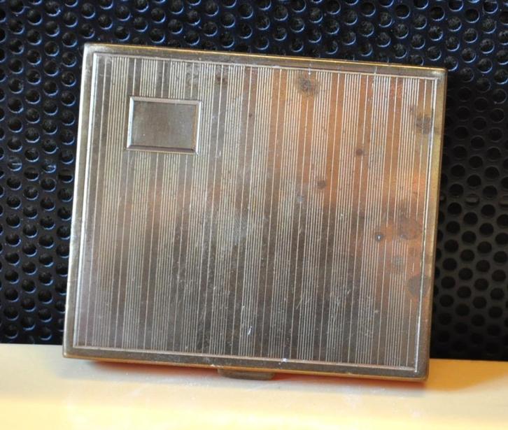 ancien poudrier  art deco en metal cuivré, Antiek en Kunst, Antiek | Overige Antiek, Ophalen of Verzenden