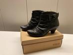 Chaussures femme talon bas taille 38, Vêtements | Femmes, Chaussures basses, Noir, Porté, Enlèvement ou Envoi